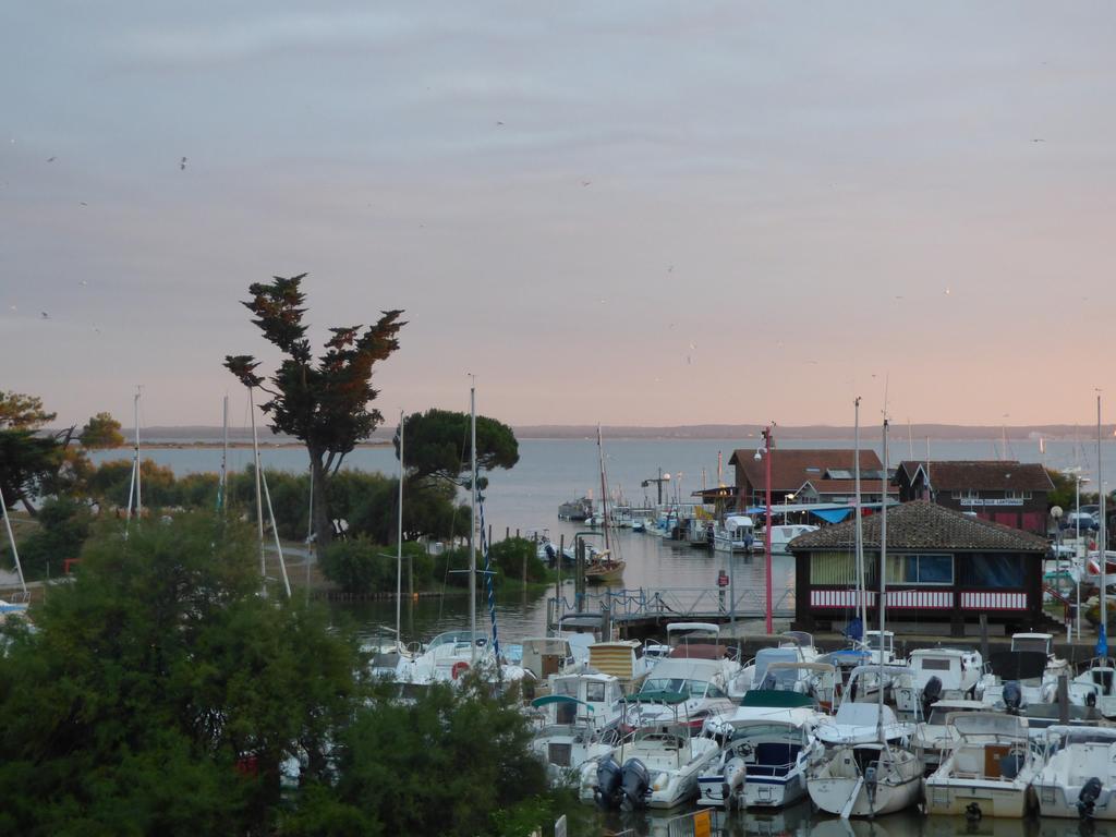 Les Marinas De Cassy Apartment Lanton Bagian luar foto