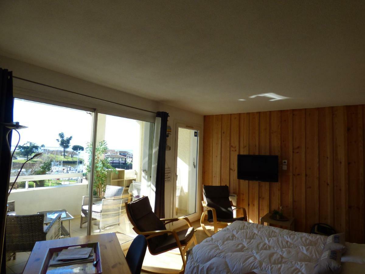 Les Marinas De Cassy Apartment Lanton Bagian luar foto